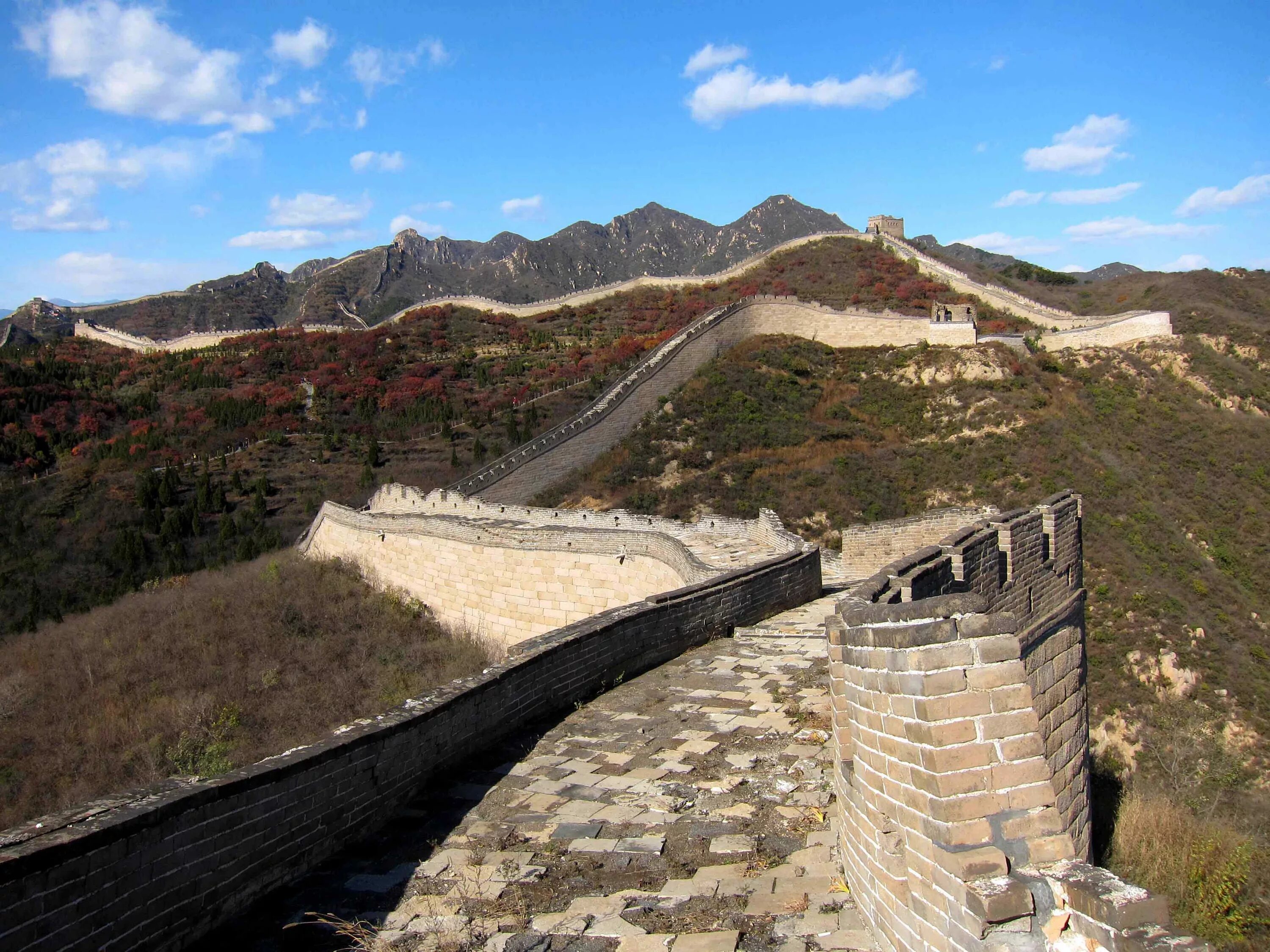 Великая китайская стена. Великая китайская стена кладбище. Великая китайская стена фото. Участок Великой китайской стены Джиншалин.