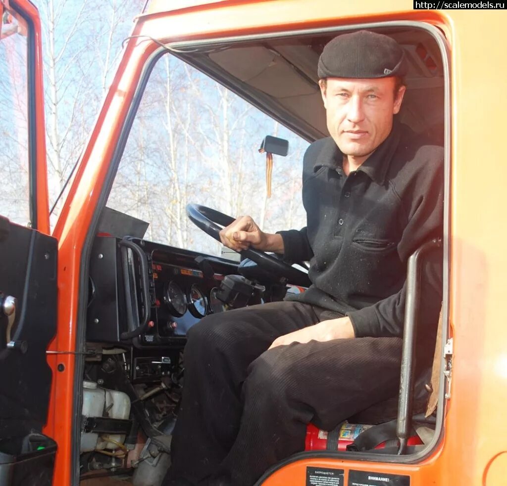 трудяга синоним. трудоголик мультяшный. неуспешный бизнесмен. трудолюбивый человек. мужик за рулем камаза.