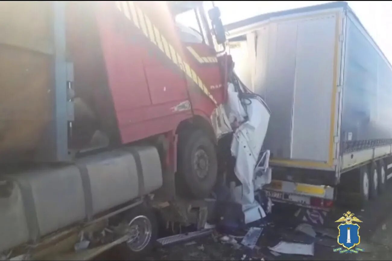 Крупное дтп под. Авария м5 сызрань 29. Авария фуры в вологодской области. Авария в самаре в бензовоз. Авария под нижнедевицком вчера.