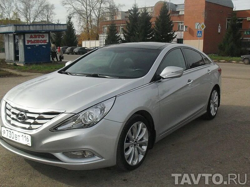 Hyundai Sonata серебристый. Хендай Соната 2011г. Хендай Соната 2011г Рестайлинг. Хендай Соната 2011 цвета. Купить сонату с пробегом на авито