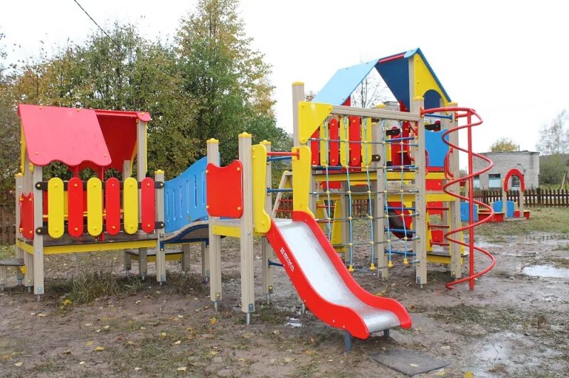 детская площадка с детьми. детские открытые площадки. открытие детской игровой площадки в павловском посаде. комплексная детская площадка. открытая площадка для детских эстафет.