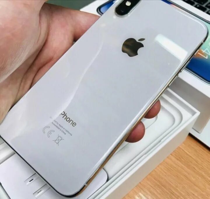 Iphone 10 256 цена. Iphone x Silver 64gb. Айфон x Silver 64 GB. Айфон 10 белый 64 ГБ. Айфон x 64 ГБ белый.