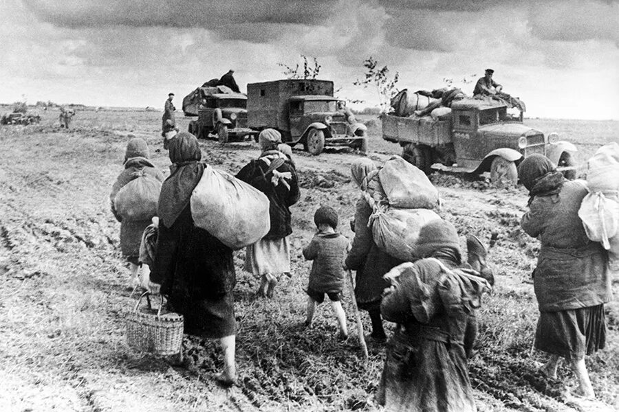 По дорогам военных лет. Фотохроника войны 1941-1945. ВОВ лето 1941.