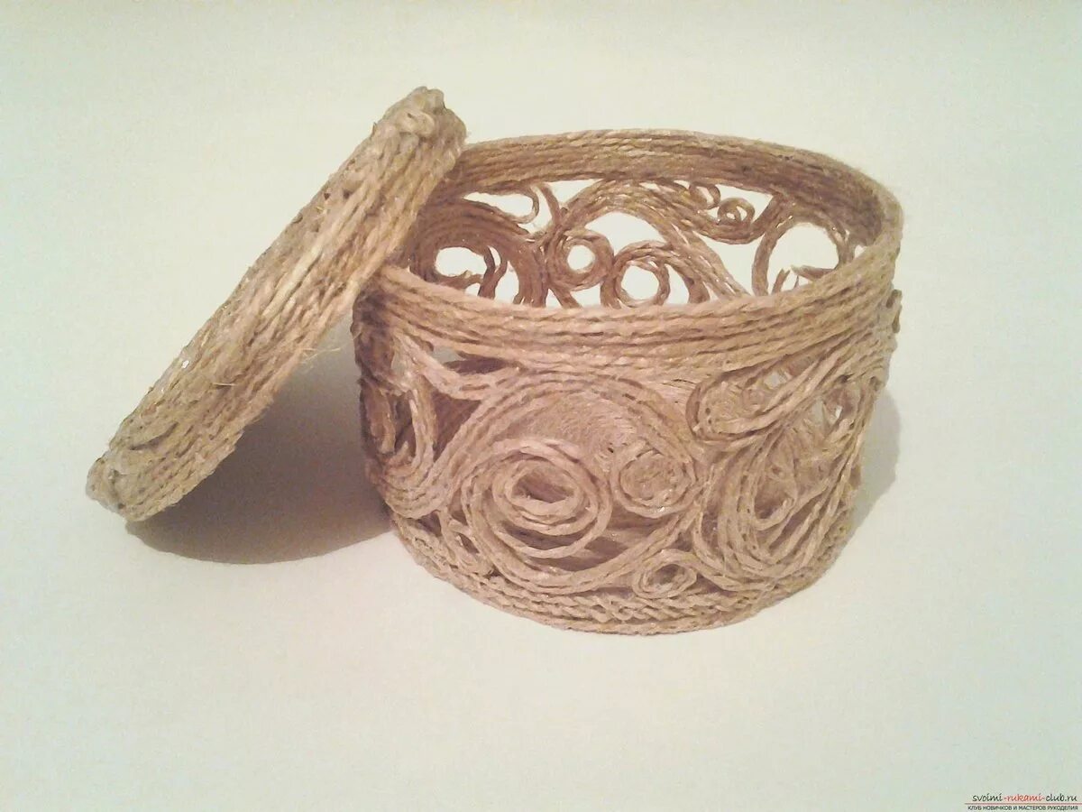 Джутовая нить 1000м. Джутов. Шпагат джутовый 300м 1250текс. Шпагат джутовый 250м 1250текс х25. Предметы интерьера из джута.