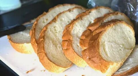 Вкусный хлеб на сковороде с яйцом