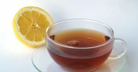 Чай с лимоном в заварочном чайнике