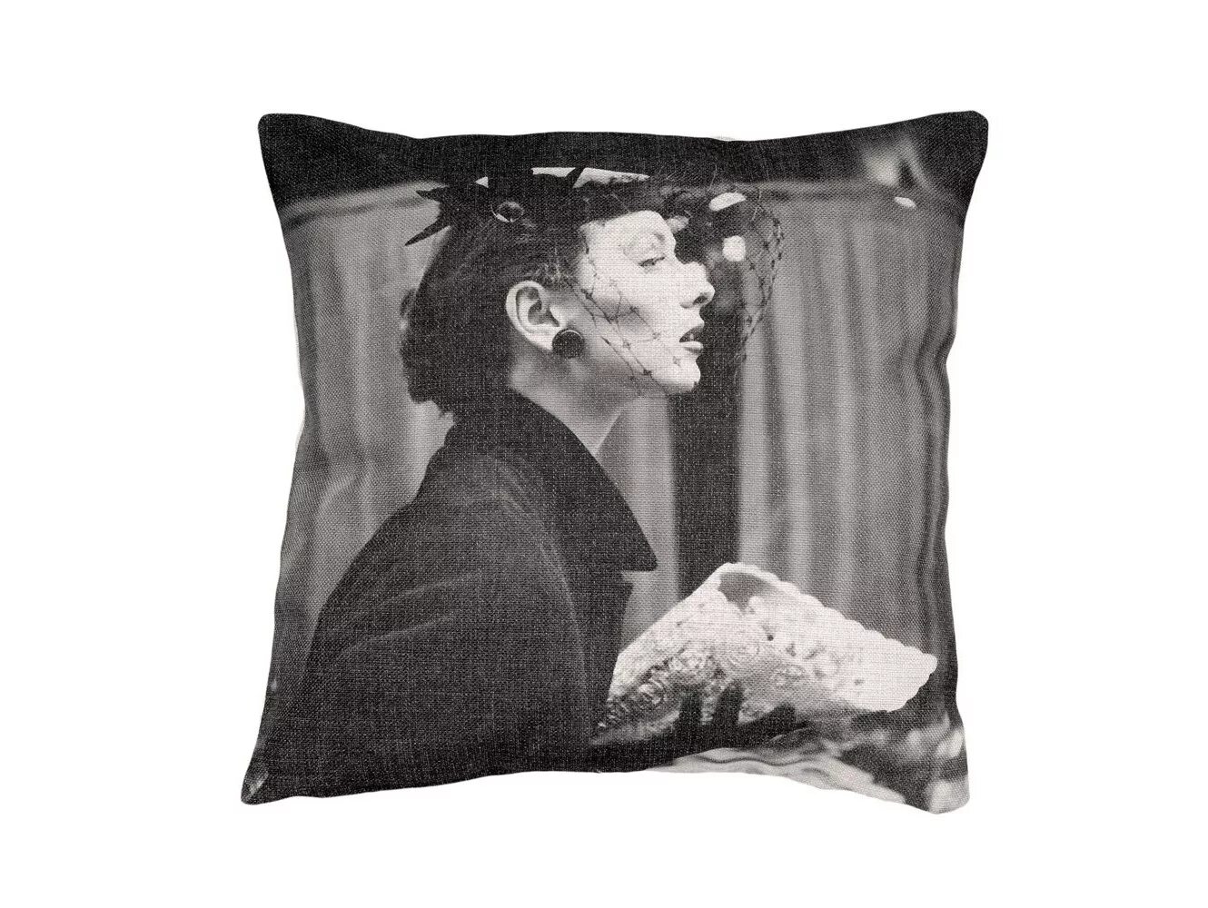 Подушка арт. Подушка чуя накахара. Подушка музейная купить. Новые подушки. Подушка арты.