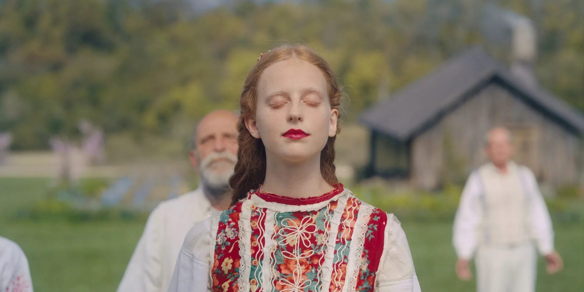 Солнцестояние фильм 2020. Солнцестояние фильм 2019. Мидсоммар фильм 2019. Солнцестояние" - "midsommar" (2019), режиссер - ари астер, драма/триллер. Солнцестояние (2019, реж.