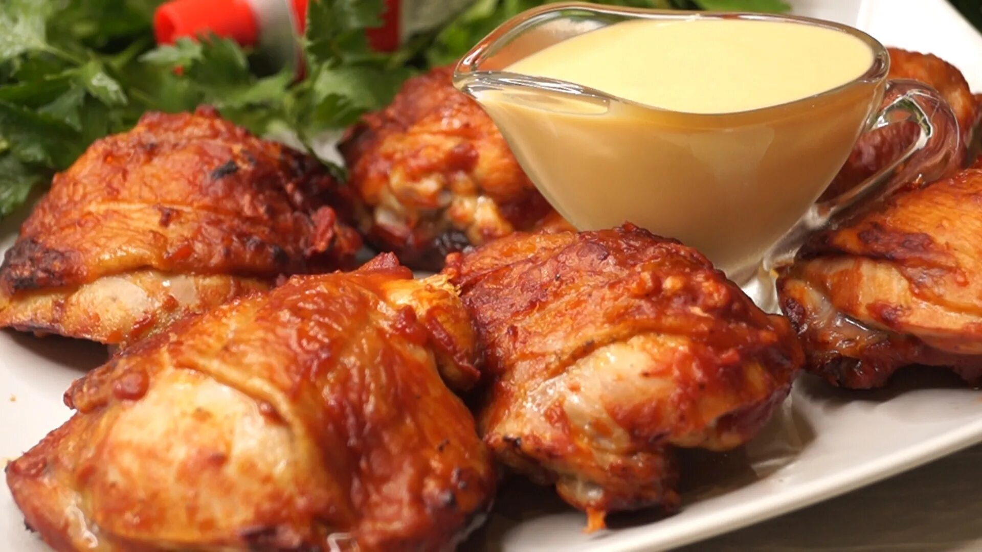 Шашлык из бедрышек. Шашлык из куриного бедра. бедрышки куриные шашлык. шашлык из куриных бедрышек. бедрышки куриные в маринаде.