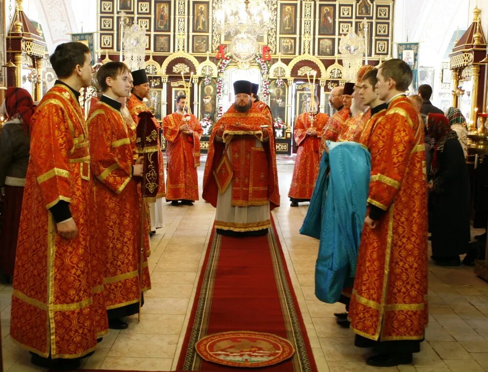 Расписание богослужений в серафимовском