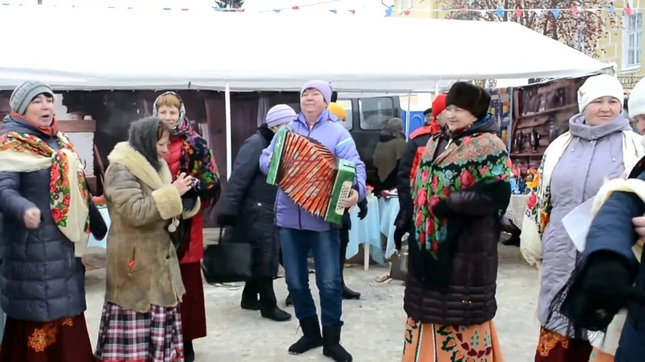 Песня ярмарка для детей в детском саду. Частушки про ярмарку. ярмарочные частушки. частушки на ярмарку в школе. частушки веселая ярмарка.