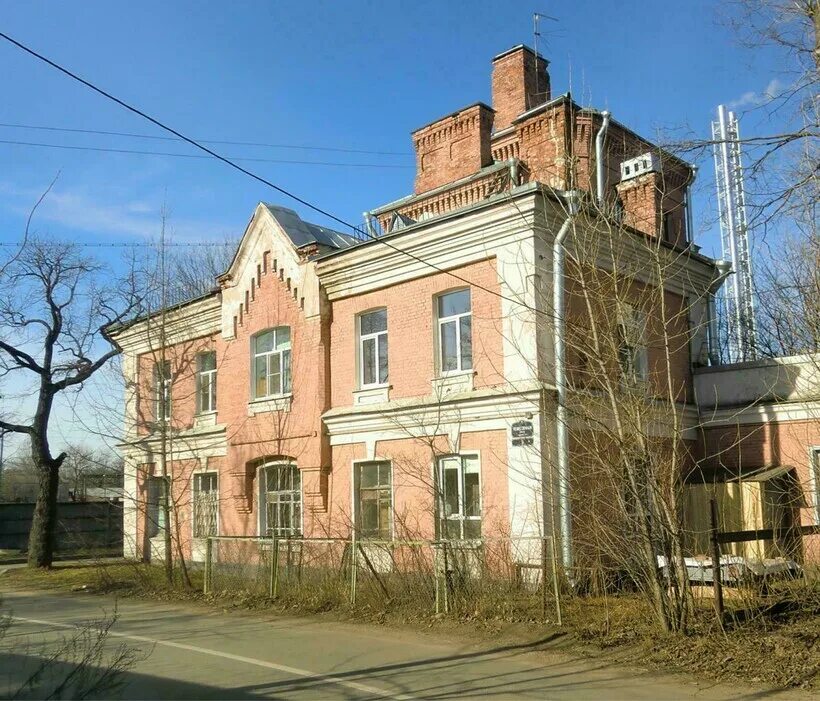 Сан городок. Водонапорная башня Сан Галли. Городок Сан-Галли. Городок Сан-Галли на Петровском. Дом Сан Галли на Петровском острове.