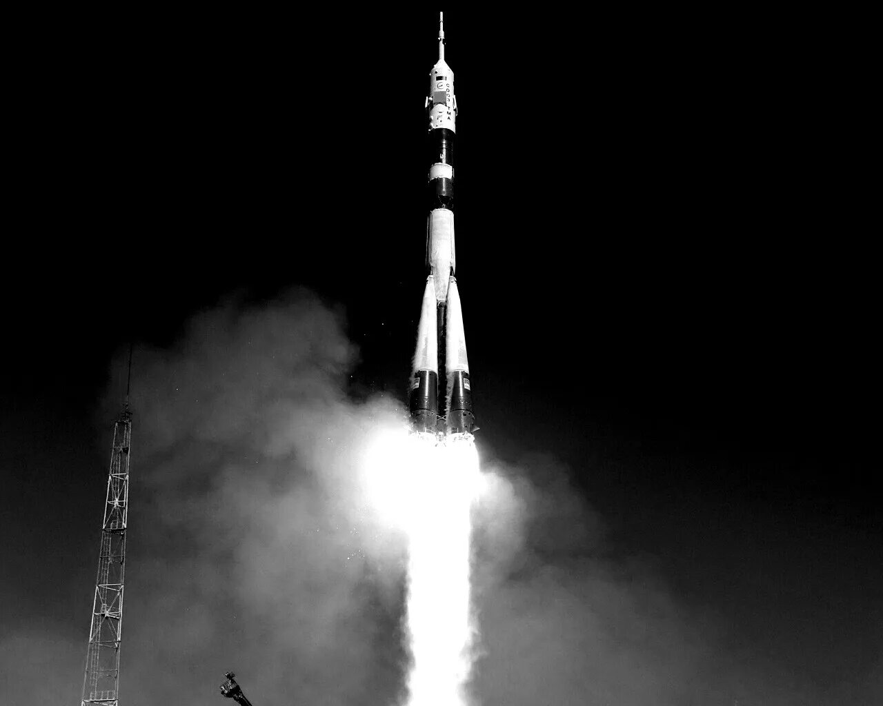 Ракета Юрия Гагарина Восток-1. Ракета взлетает. Ракета старт. Запуск ракеты Гагарина. Фото ракеты гагарина
