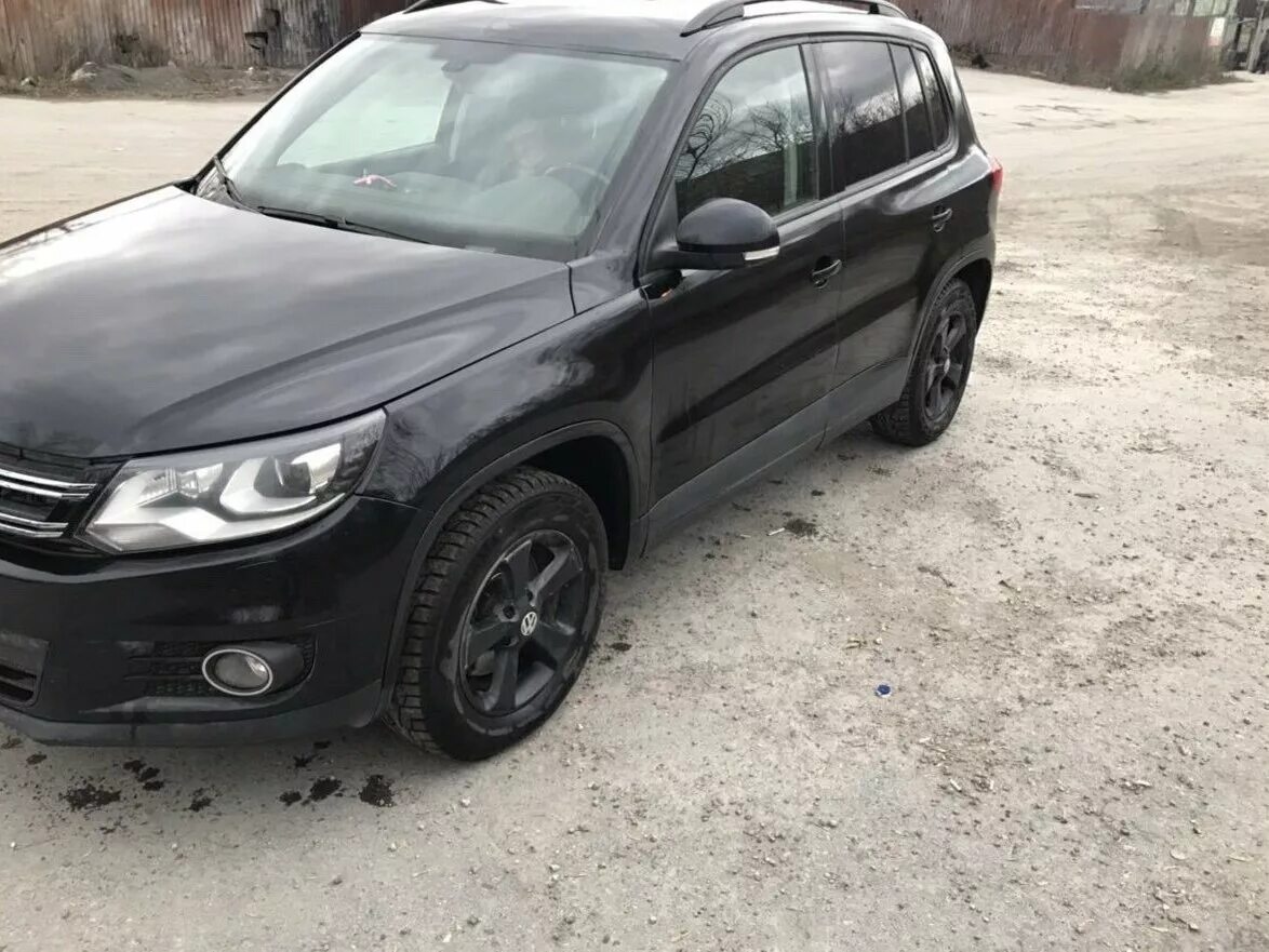 Скад stiletto tiguan 2. Тигуан черные диски. Тигуан 2012 черные диски. Фольксваген тигуан 2018 черный. Тигуан черные диски.
