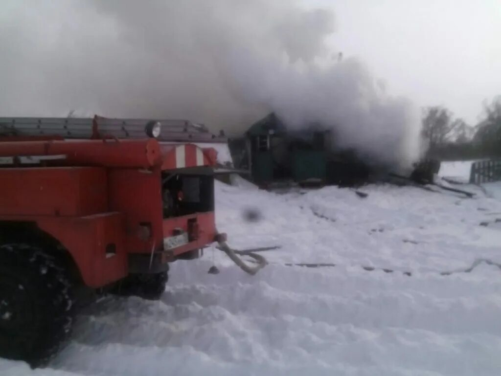 Суземка что произошло. Пожар в суземке. пожар в частном доме суземка. пожар в суземке сегодня ночью.