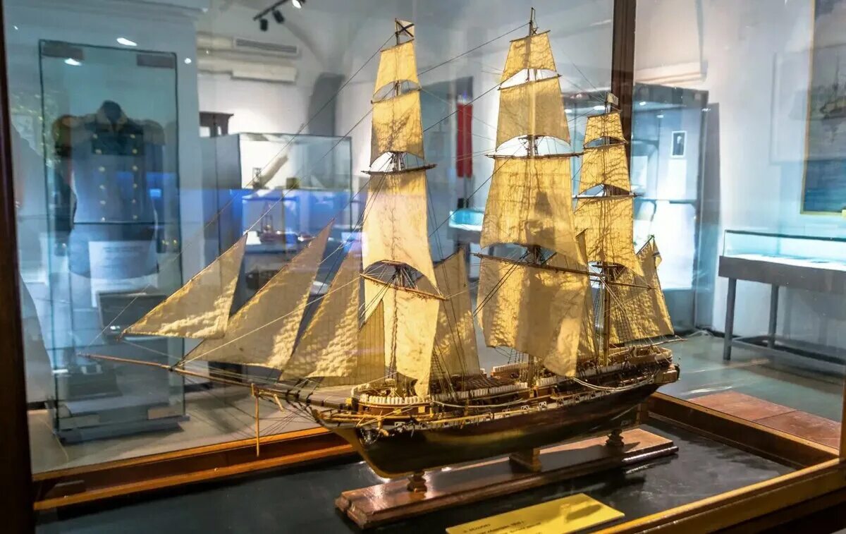 Морские истории спб. Путиловская дамба санкт-петербургского морского канала. Морские истории спб. Цвмм (центральный военно-морской музей). Морские истории спб.