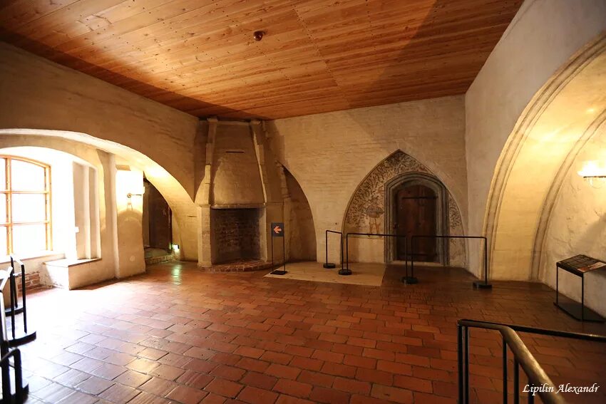 кафедральный собор хельсинки внутри. михайловский собор (турку). крепость турку финляндия. замок турку. собор святого михаила в турку.