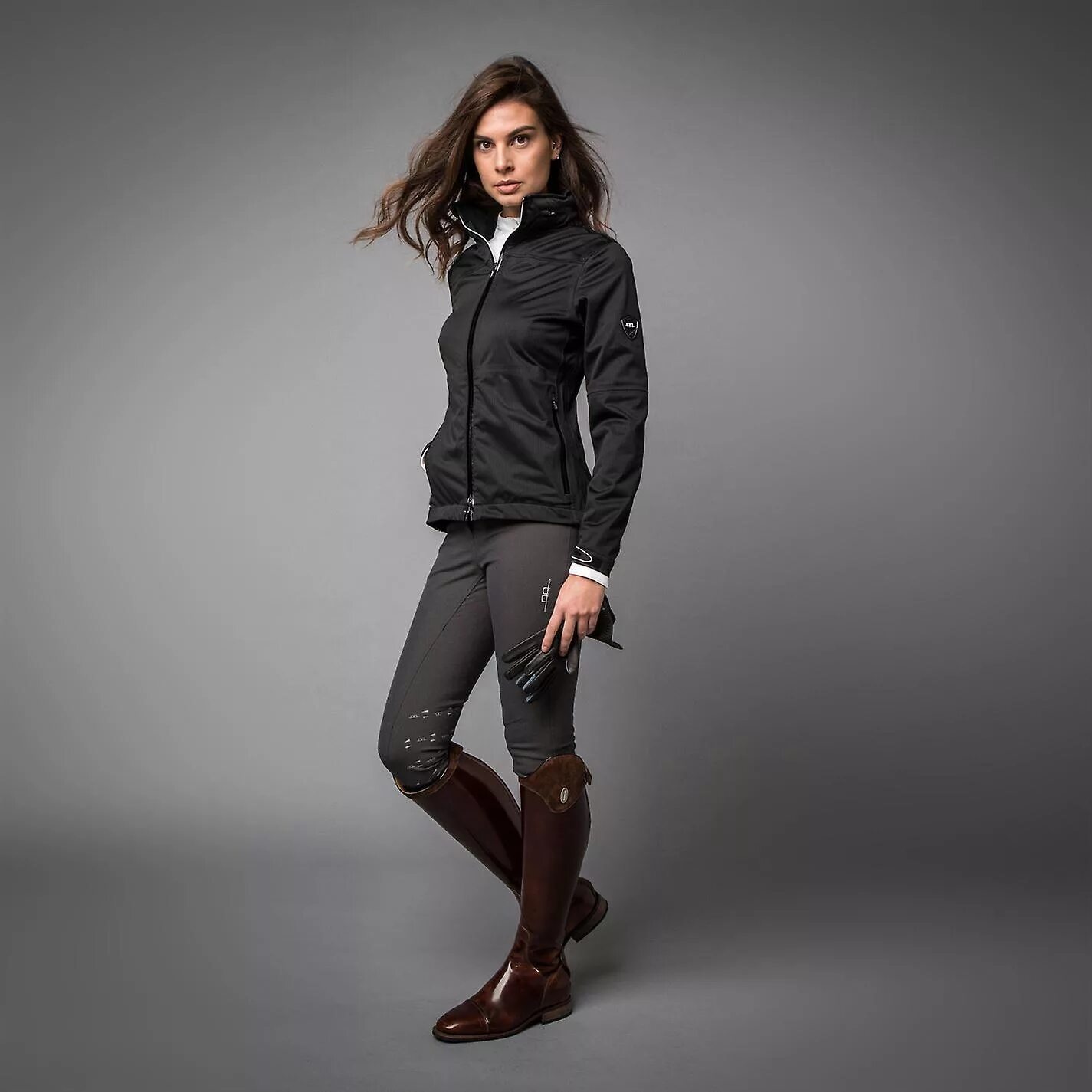 кожаная куртка. женщина в кожаной куртке. черная кожаная куртка женская. косуха женская. утепленная кожаная куртка женская.