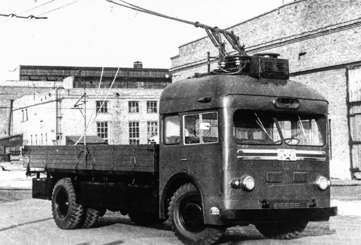 Филёвский автобусно-троллейбусный парк. Грузовые автомобили автобусы и троллейбусы. Тбу-1 троллейбус (1955). Грузовые автомобили автобусы и троллейбусы. Транспортные средства категорий n2 и n3.