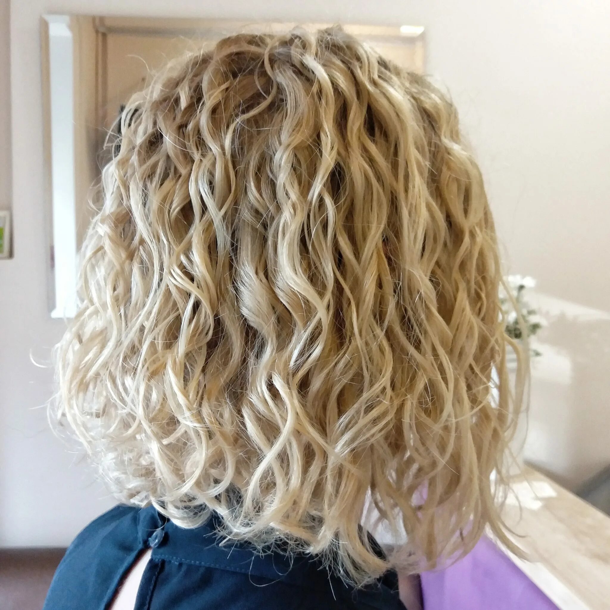 сделать легкую химию на волосах. биозавивка paul mitchell. сделать легкую химию на волосах. химия завивка 2020 матрикс. сделать легкую химию на волосах.