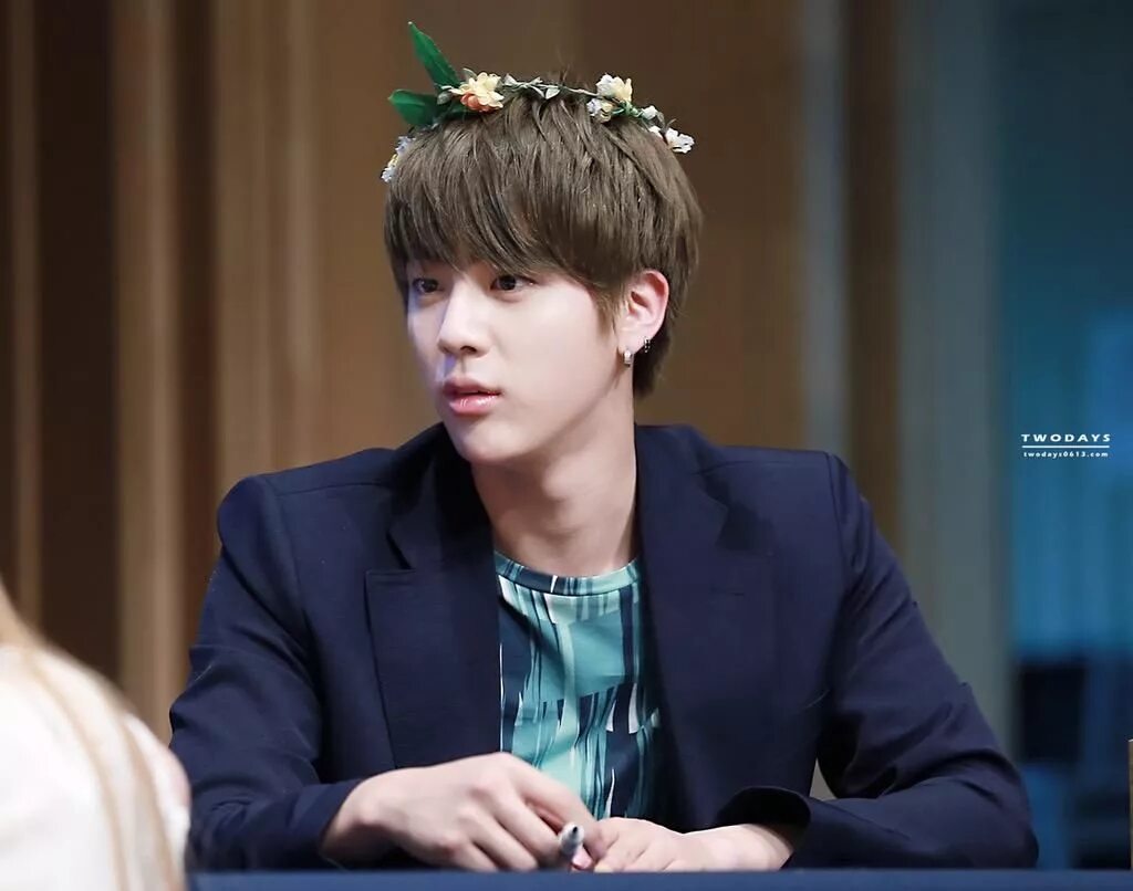 Джин БТС. BTS Jin 2015. Джин из БТС 2015. БТС Сокджин 2015. Bts 2015