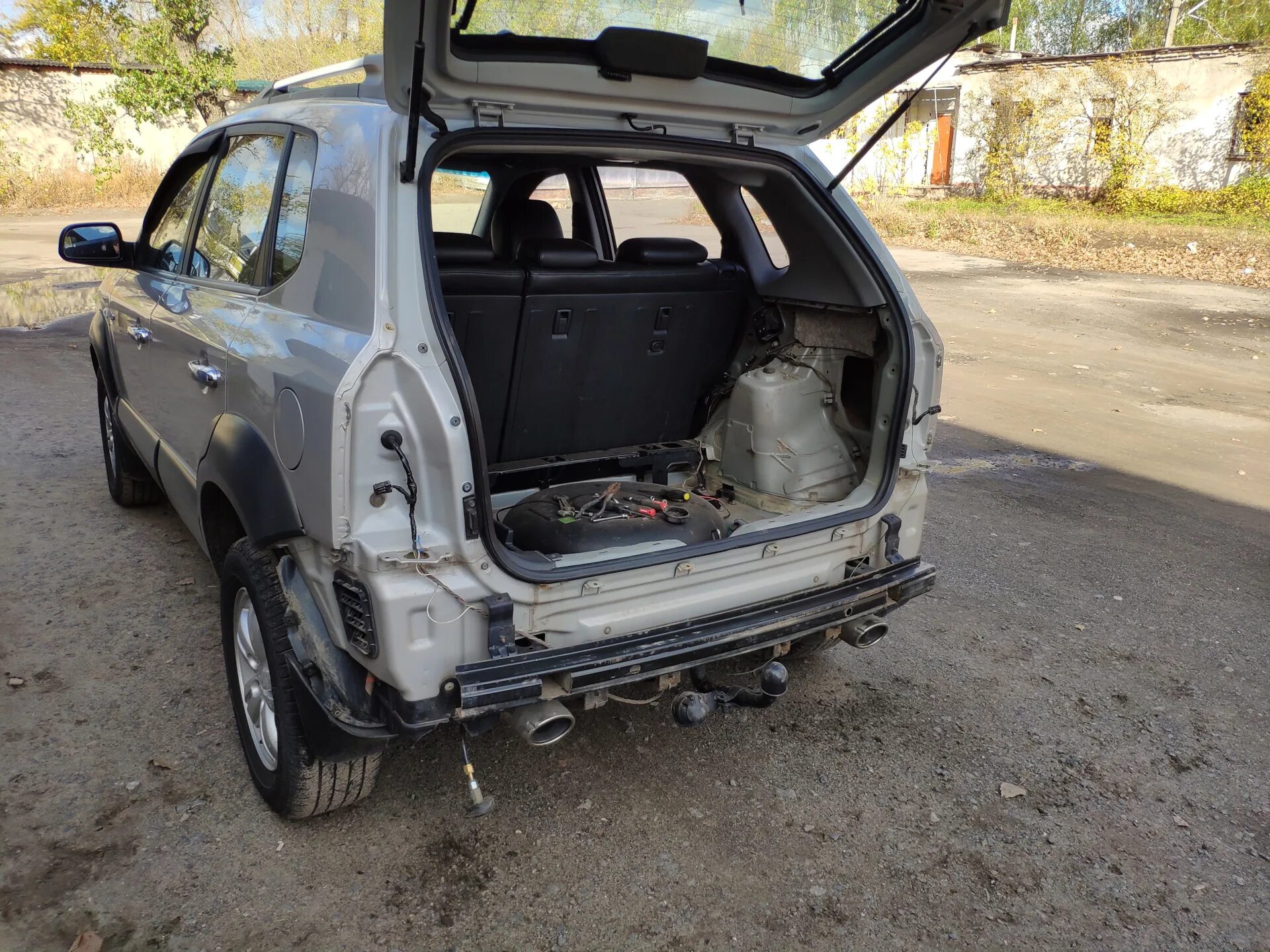 Hyundai tucson 1 поколение парктроники заднего. Передний парктроник туксон 2008. Парктроник туссан 3. Парктроник hyundai tucson 2018. Передний парктроник туксон 2008.
