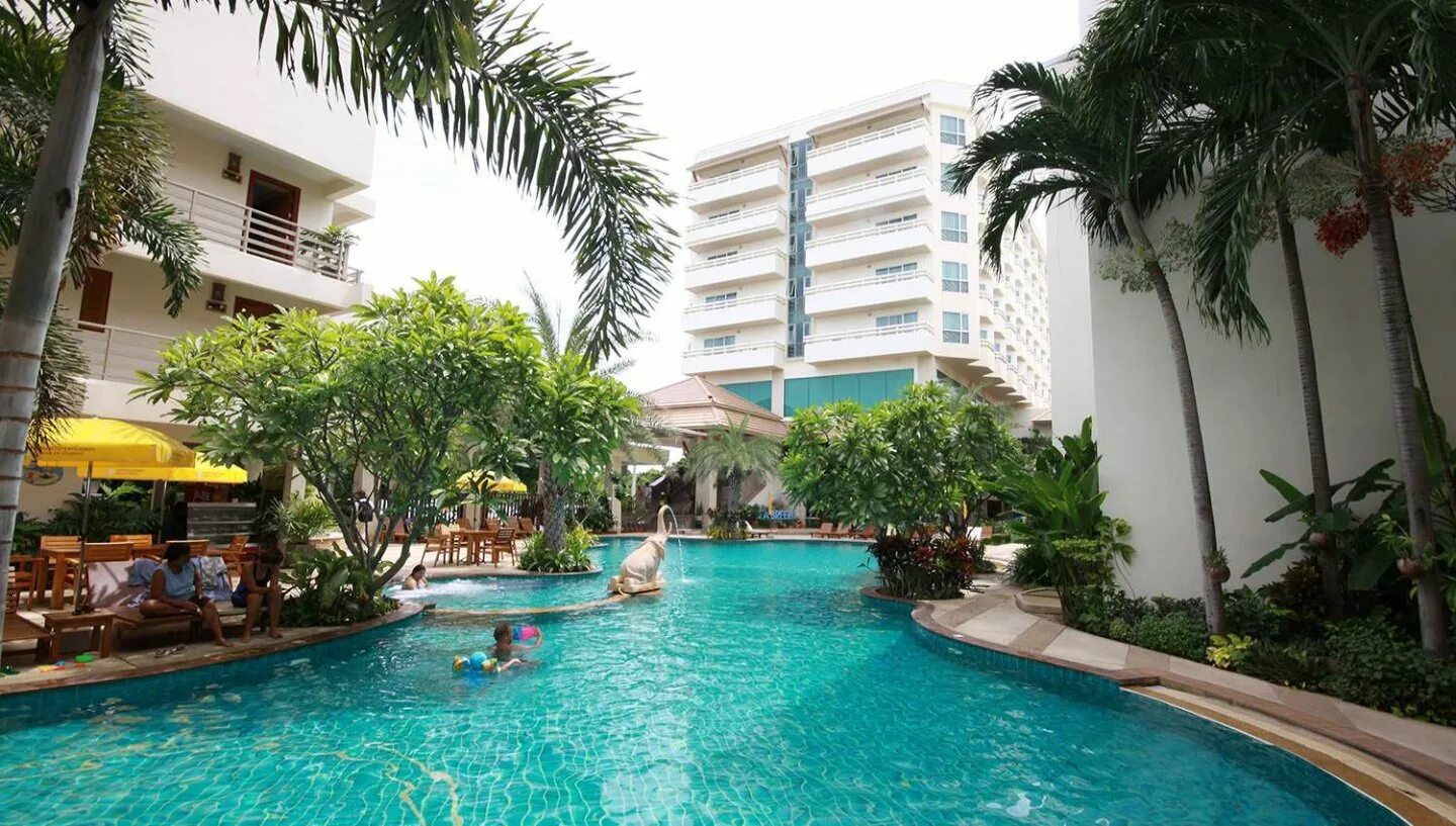 Сиа бриз паттайя. Си бриз джомтьен резорт. Kata sea breeze 3*. Sea breeze jomtien resort карта отеля. Sea breeze тур.