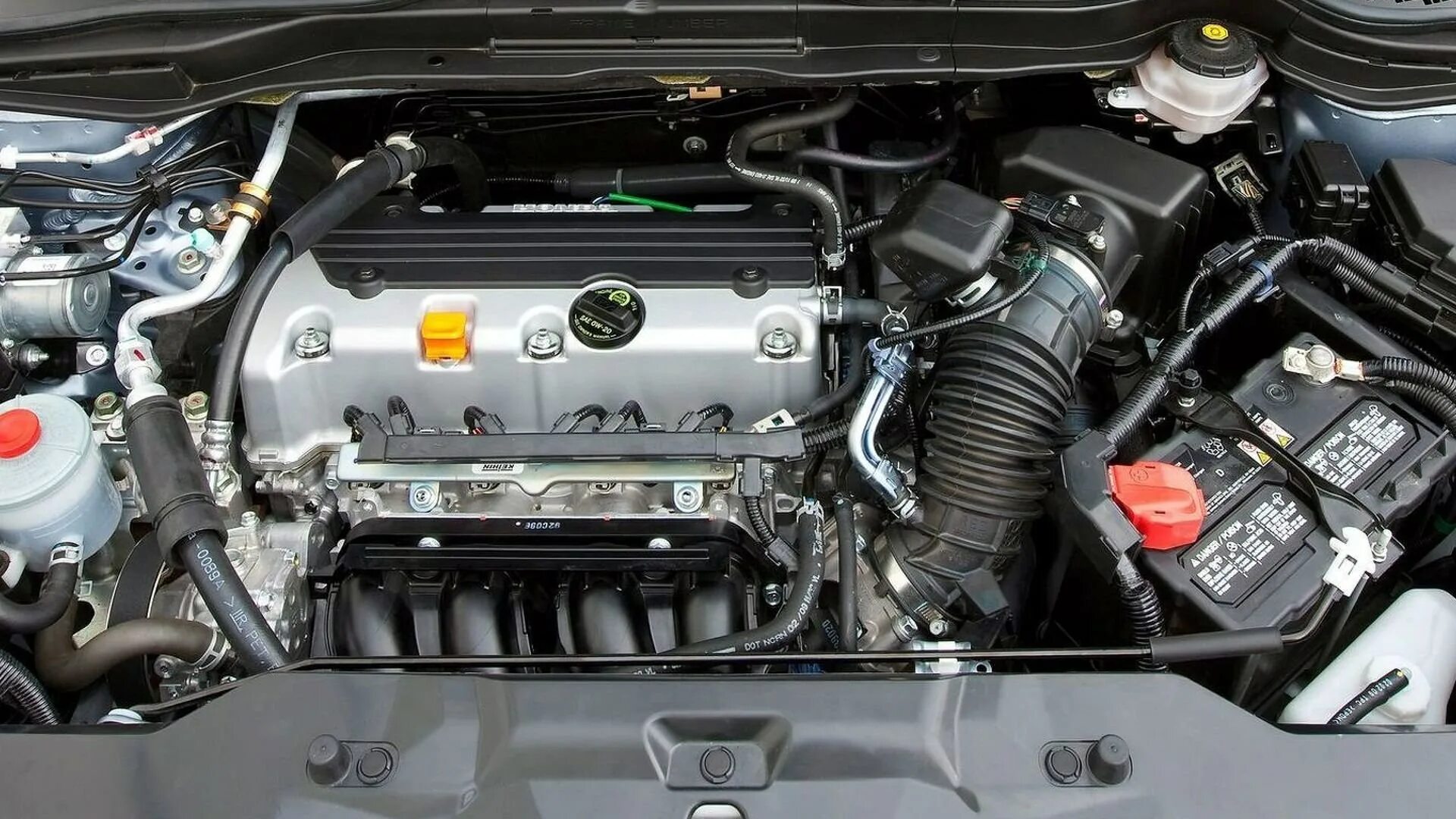 Купить двигатель на хонду црв. Что под капотом Хонда СРВ 2.4. Honda CR-V 2002 под капотом. Под капотом Хонда ЦРВ 4 2,0. Хонда СРВ под капотом.