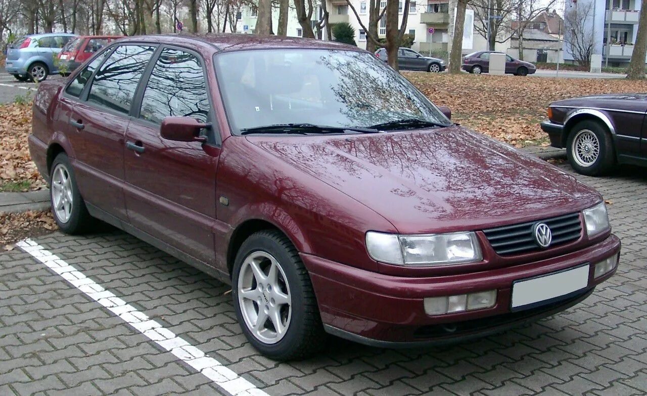 Volkswagen Passat b4 седан 1995. Фольксваген Пассат b4. Фольксваген Пассат b4 1993. Volkswagen Passat b4 седан.