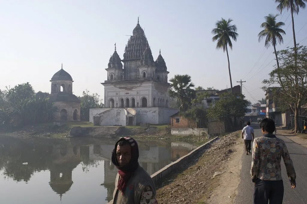 Бангладеш туризм. Индия непал бангладеш. Храм шивы бангладеш. Бангладеш история. Война за независимость бангладеш 1971.