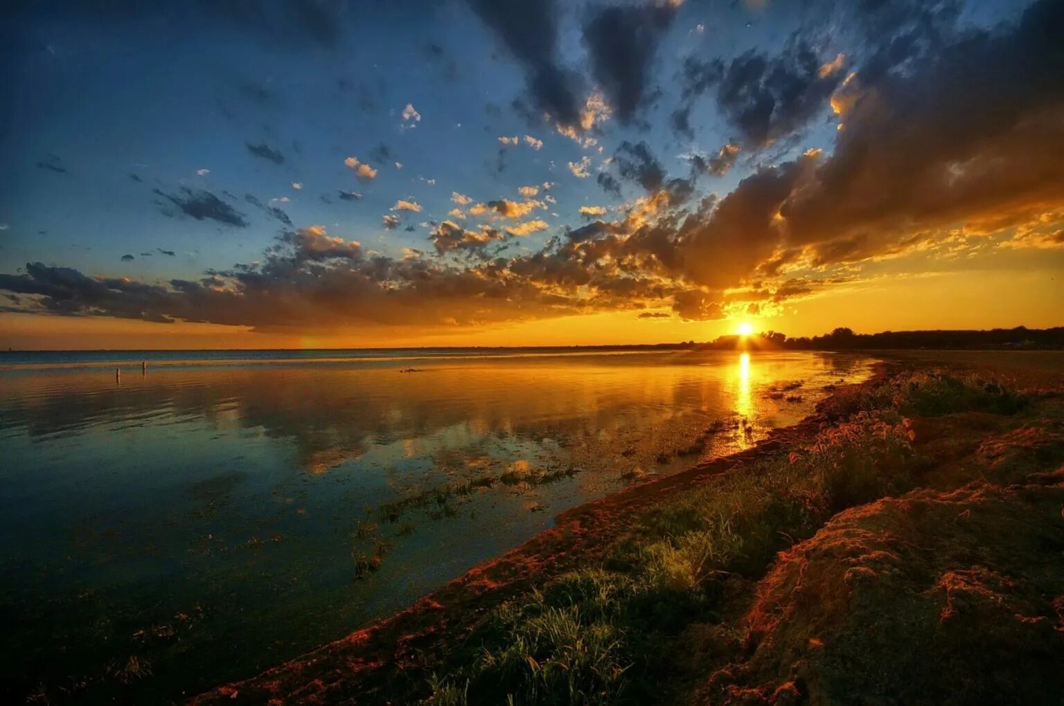 Рассвет природа красивые. Красивый восход. Красивый рассвет. Красивый рассвет. Рассвет природа красивые.