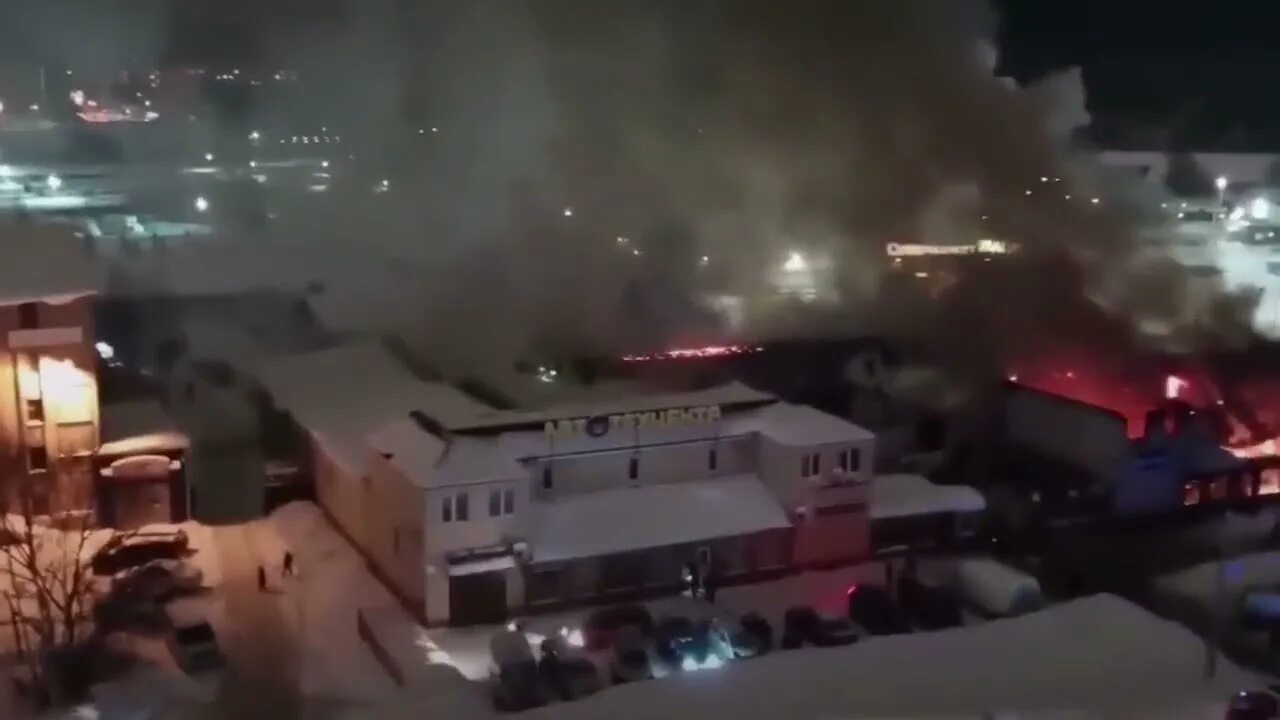 Пожар в раменском районе вчера. Пожар на фабрике в ногинске охватил 6 тыс. Что горит в раменском сейчас. Пожарын. Пожар в раменском сегодня ночью.