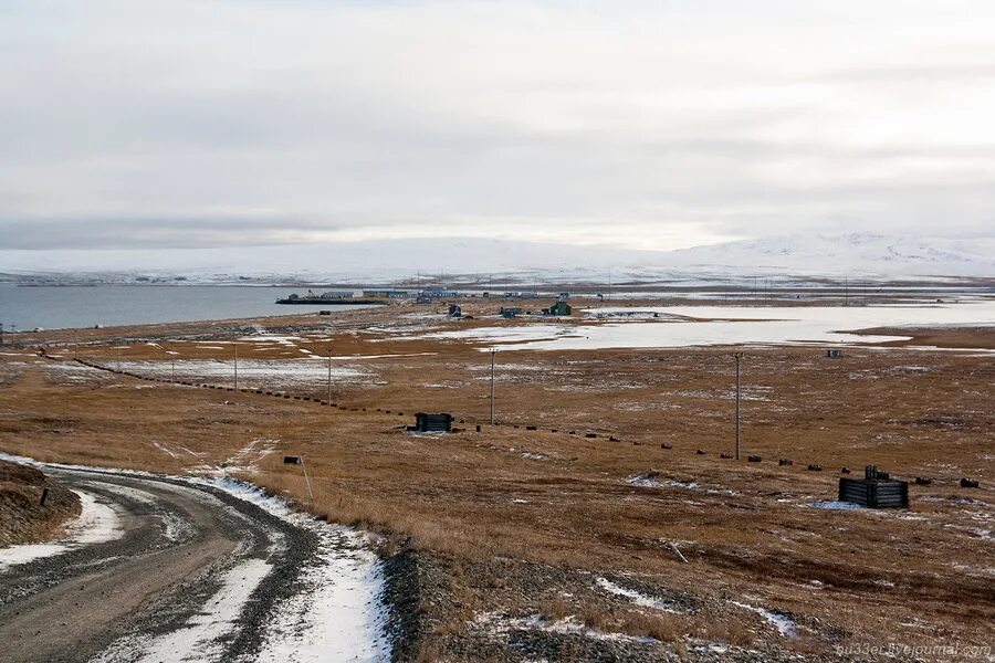 Тикси горы. Полярка море лаптевых. Поселок полярный якутия. Полярная станция тикси. Полярка.