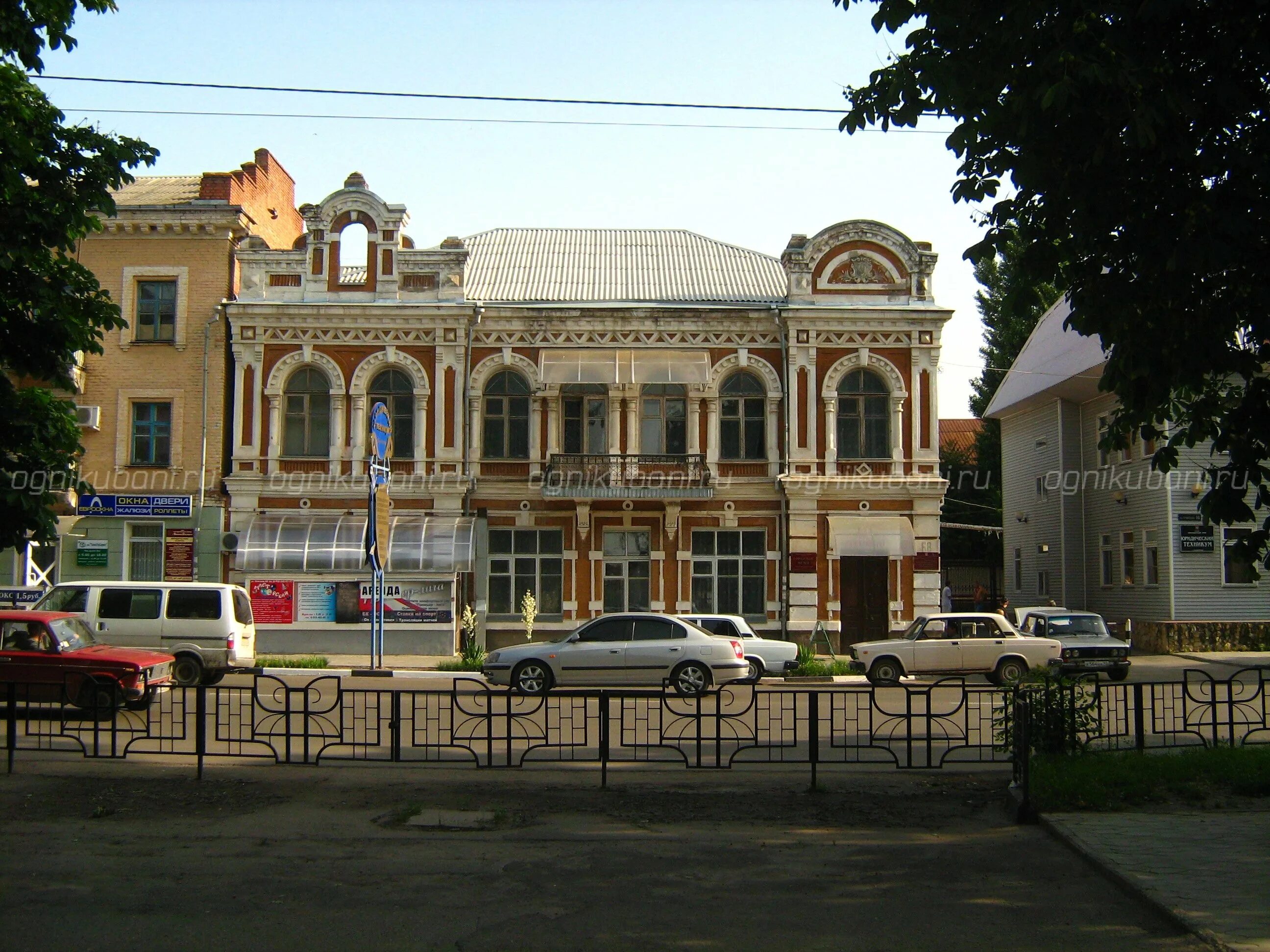 Краеведческий музей Кропоткин. Краснодарский край город Кропоткин музей. Городской краеведческий музей Кропоткин. Достопримечательности Кропоткина Краснодарского.