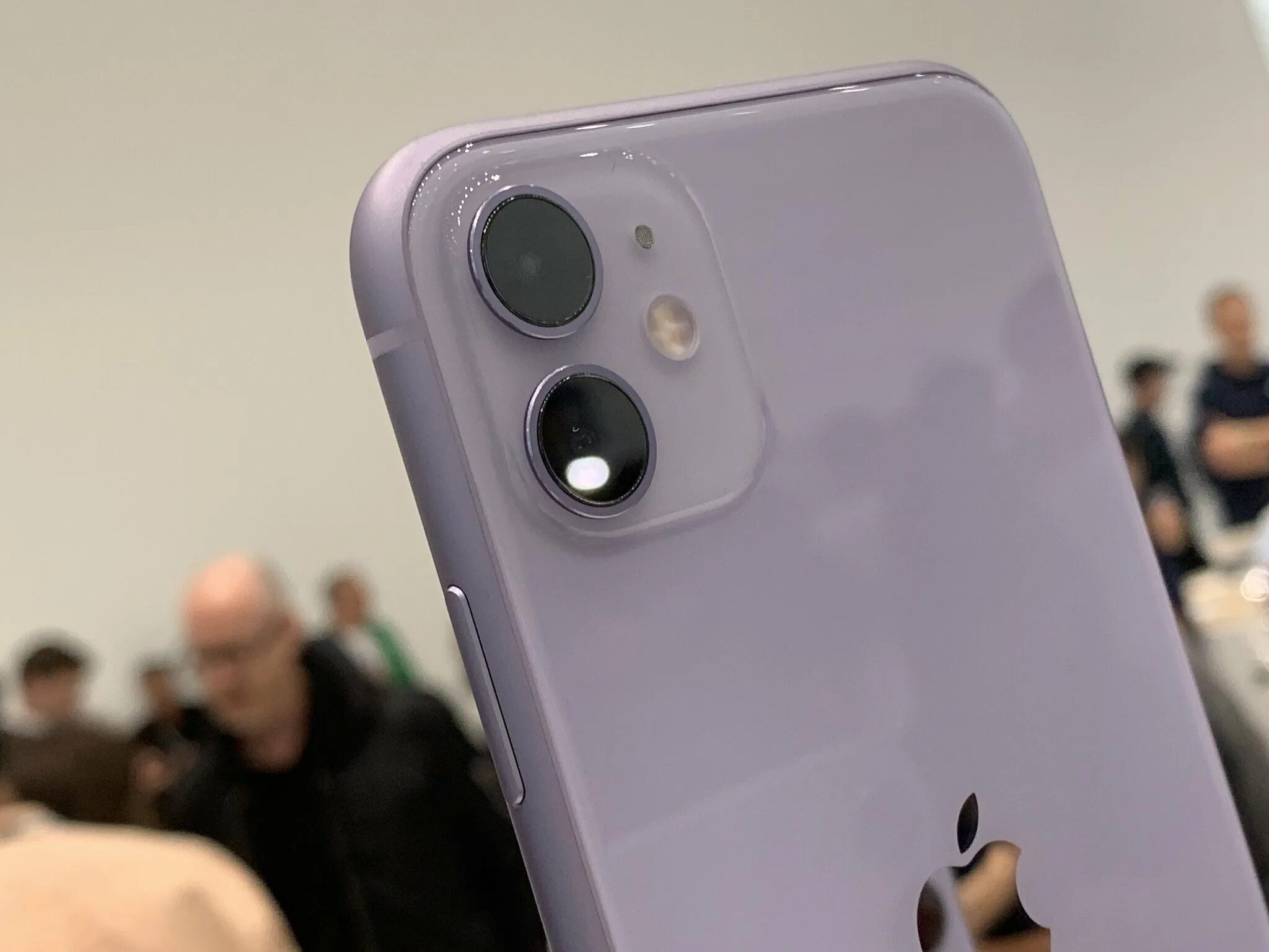 11 айфон новый спб. Iphone 11 Purple. Iphone 11 restore. Iphone 11 Pro Camera. Айфон 11 про Стив Джобс эдишн.