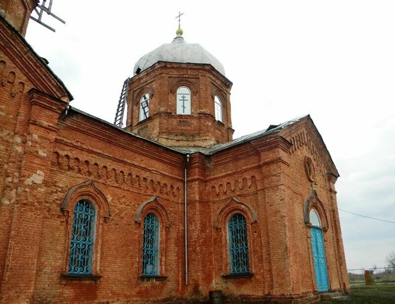 Село касторное курская область. Касторенский р он. Красная долина касторенский церковь. Храм архангела михаила село погожево курская обл. Касторенский р он.