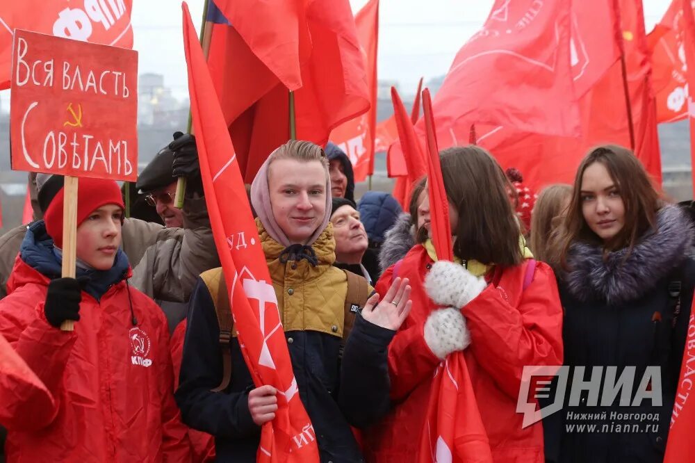 Революция в нижнем. Шествие в нижнем новгороде. шествие в нижнем новгороде 23 января.
