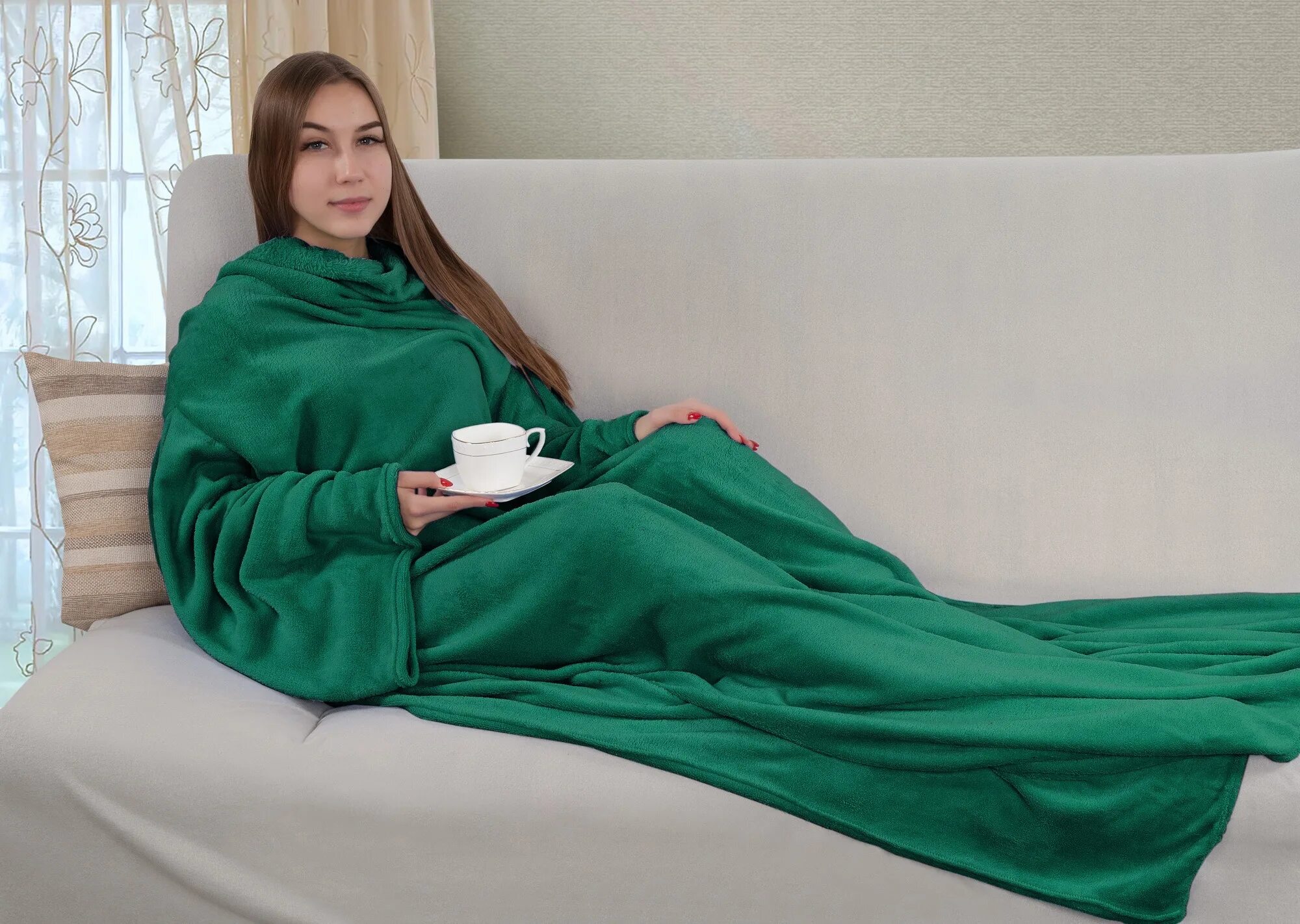 Одеяло с рукавами. Плед с рукавами snuggie tv-r. Плюшевый плед с рукавами. Флисовый плед с рукавами. Одеяло с рукавами.