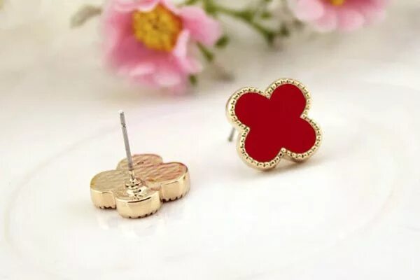серьги клевер. серьги клевер красные. серьги клевер бижутерия. сережки клевер. комплект подвеска и серьги клевер.