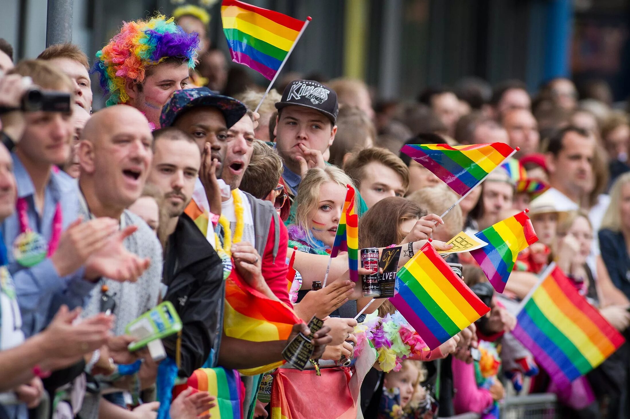 Язык национальных меньшинств. Pride Parade. Прайд праздник. Manchester Pride.