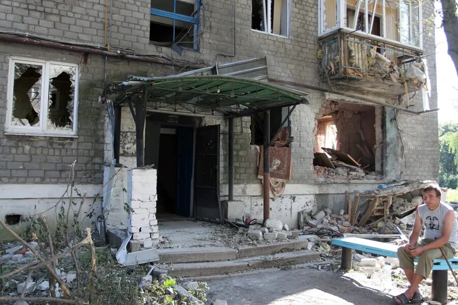 Город горловка. Горловка 5 квартал. Донбасс медио горловка. Горловка 88 квартал 2011. Донбасс медио горловка.