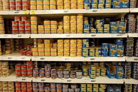 На полке продукты оптом
