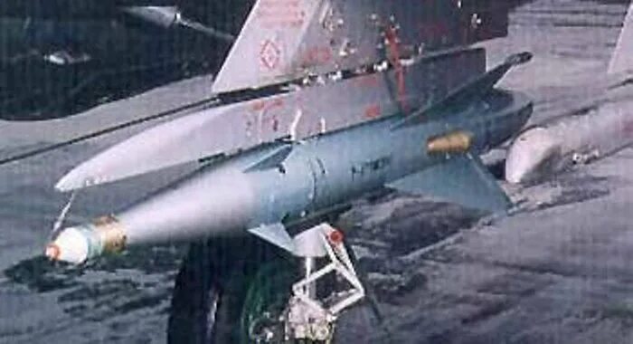 Рс-2у ракета. Рс 2. Ракета р-3р воздух воздух. Р рс с 2. Ракета рс-2у топливо.