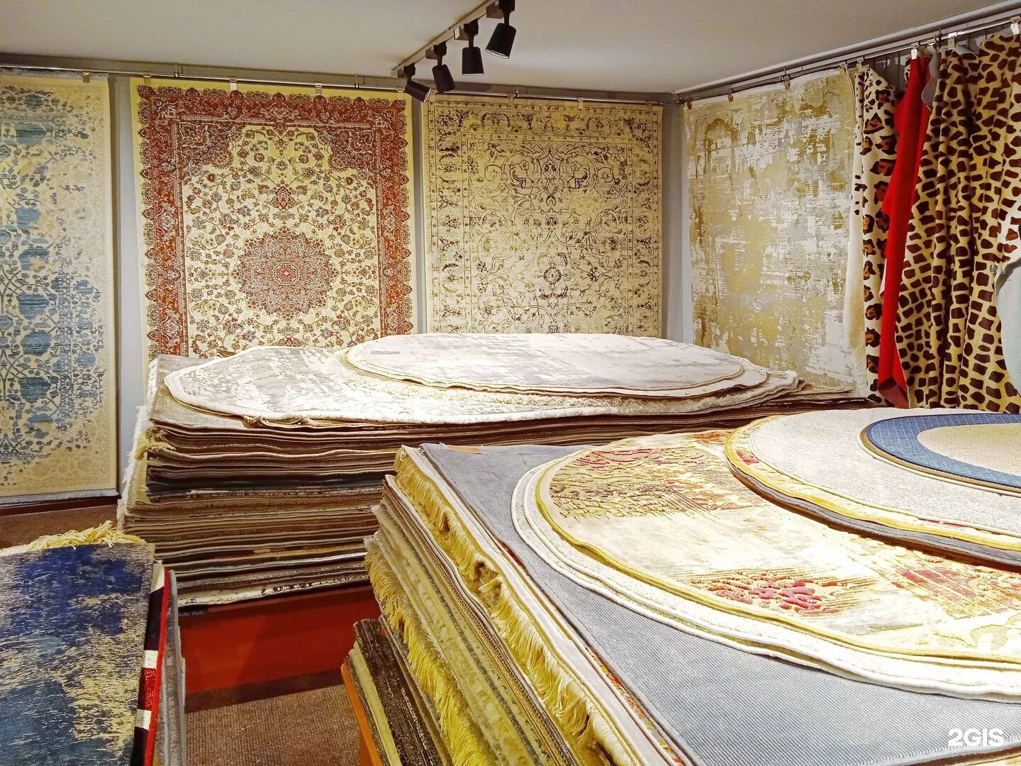 магазин ковров. сибирская ковровая фабрика тюмень. ами ковры. ами ковры. магазин ами ковры каталог ковров.