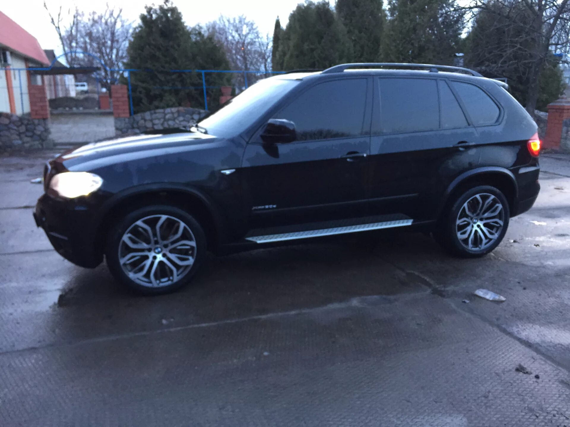 Х 5 20х х 5. БМВ Е 70 r20. БМВ x5 е70 r19. БМВ х5 е 53 375 стиль. BMW x5 f15 375 стиль.