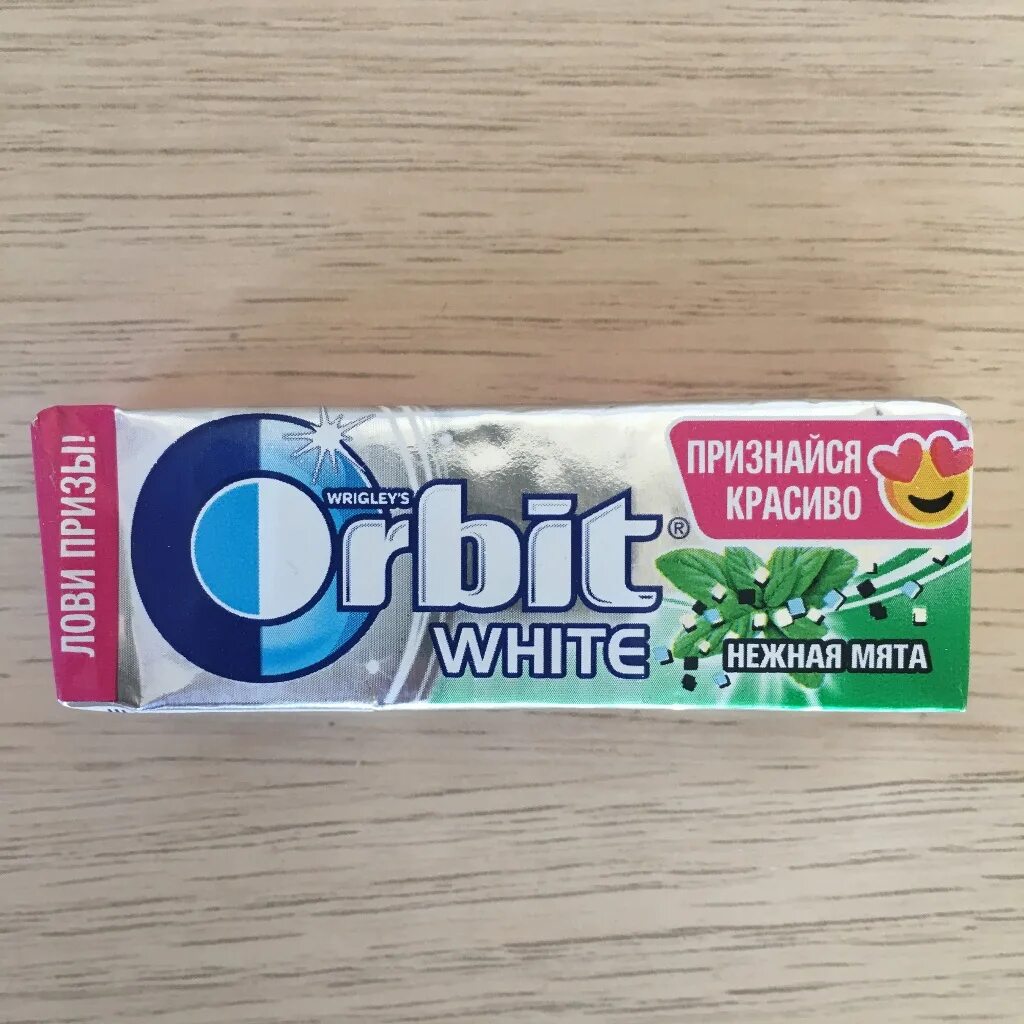 жвачка орбит в руке. жевательная резинка orbit white bubblemint, без сахара 13,6 г. 4 г. жевательная резинка освежающая мята orbit 10. жевательная резинка orbit winterfresh, без сахара, 30 шт.