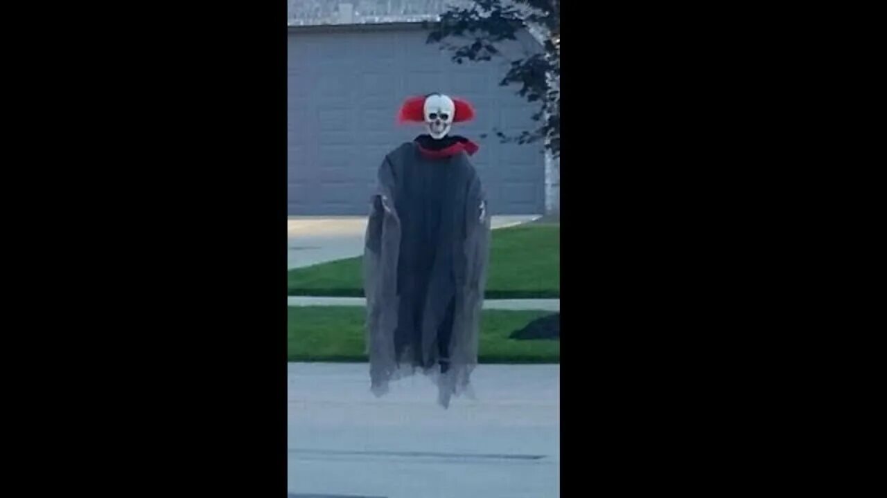 Призрак летает. Летающий призрак. Привидения летают. Призрак летает. Призрак феникса беспилотник.