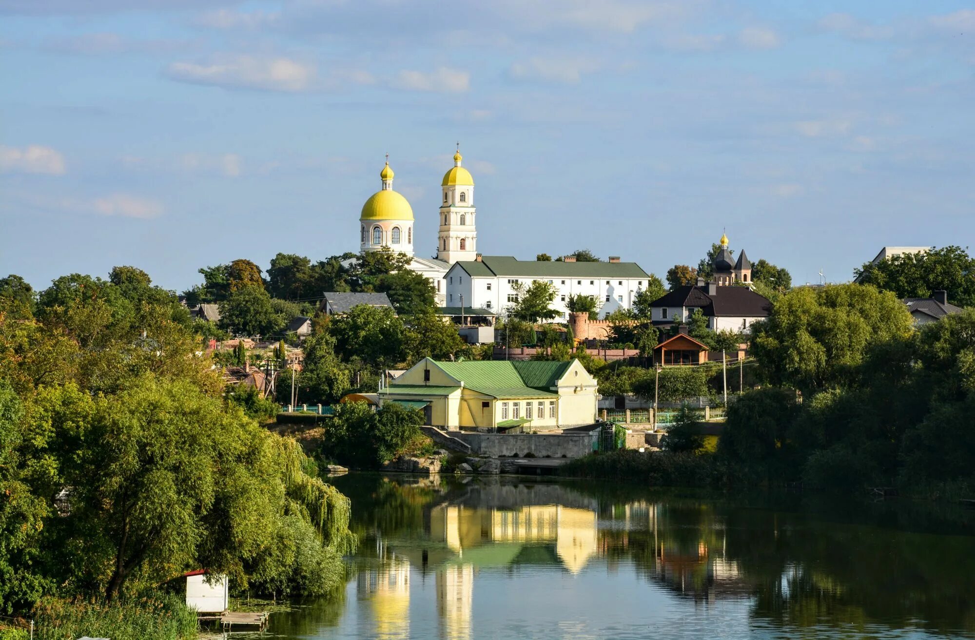 Біла церква церкви