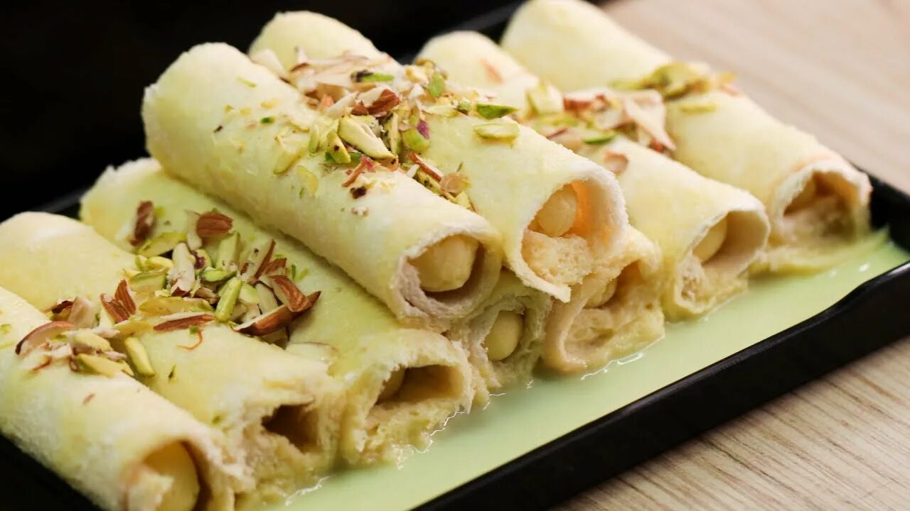 Look roll. Гарлик ролл. Биф ролл. Malai. Spaныш Roll.