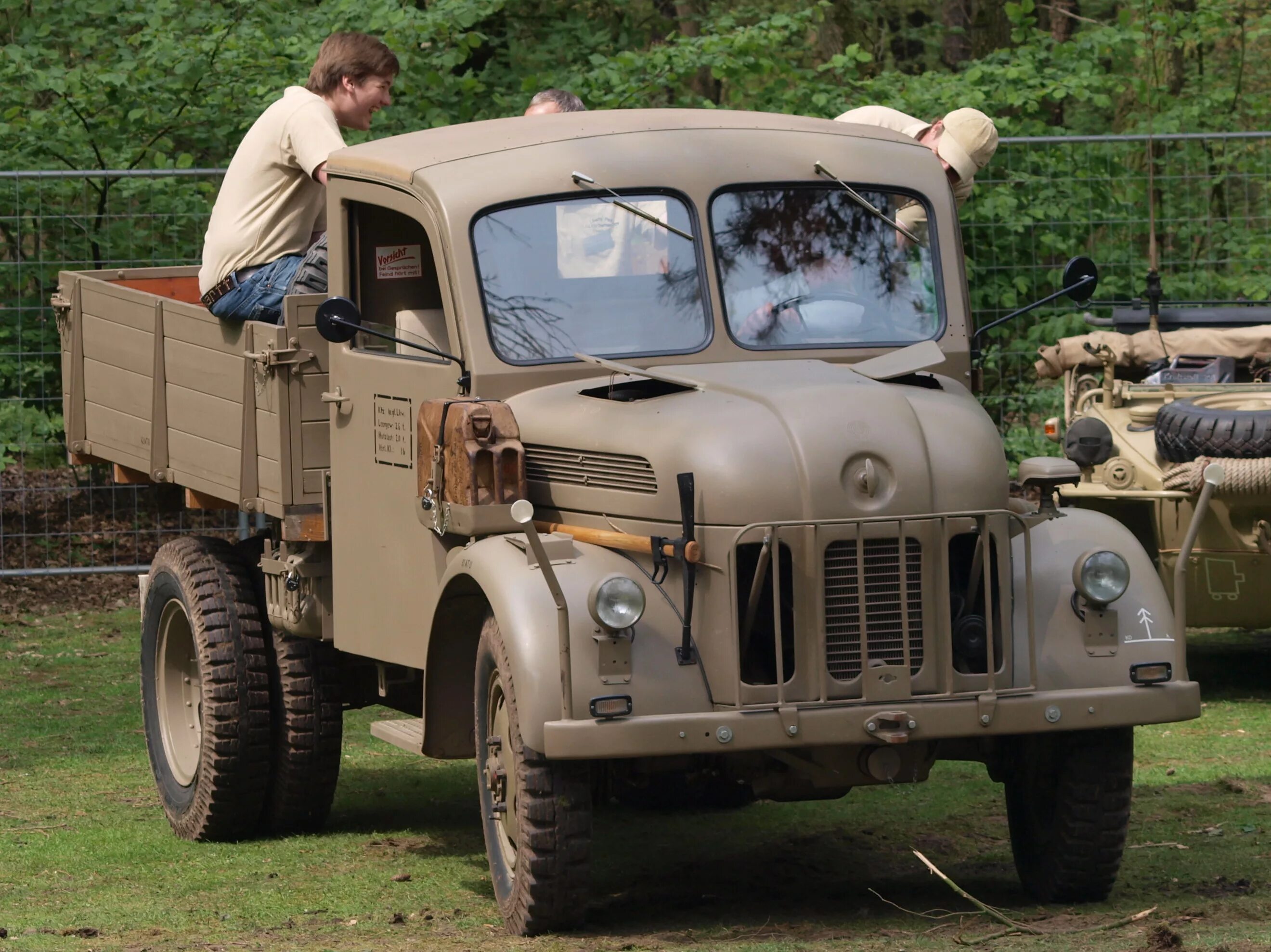 Грузовик второй мировой. Steyr 2000a автомобиль. Грузовик Штайер Steyr 2000. Грузовик Steyr Daimler Puch. Штайр 1500а.